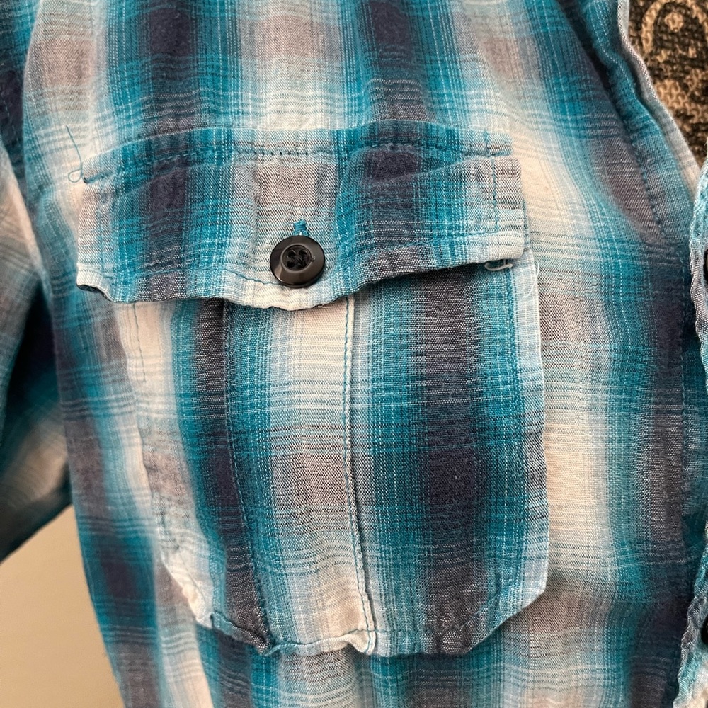 Men’s Button Down - Picture 2 of 3